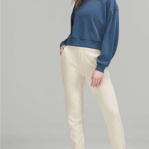 Bundle - Lululemon softstreme set - Picture 5 of 9